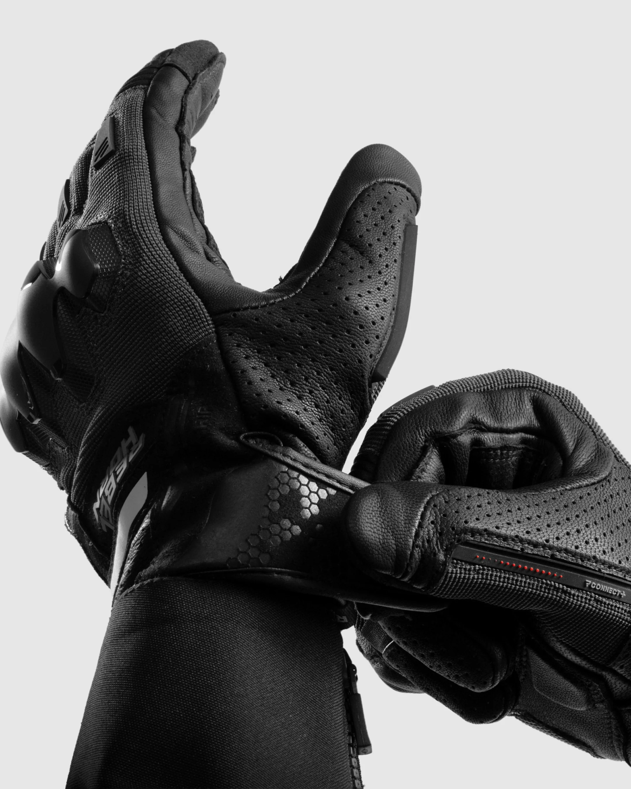 Defender Motorcycle Gloves Black - Image 11