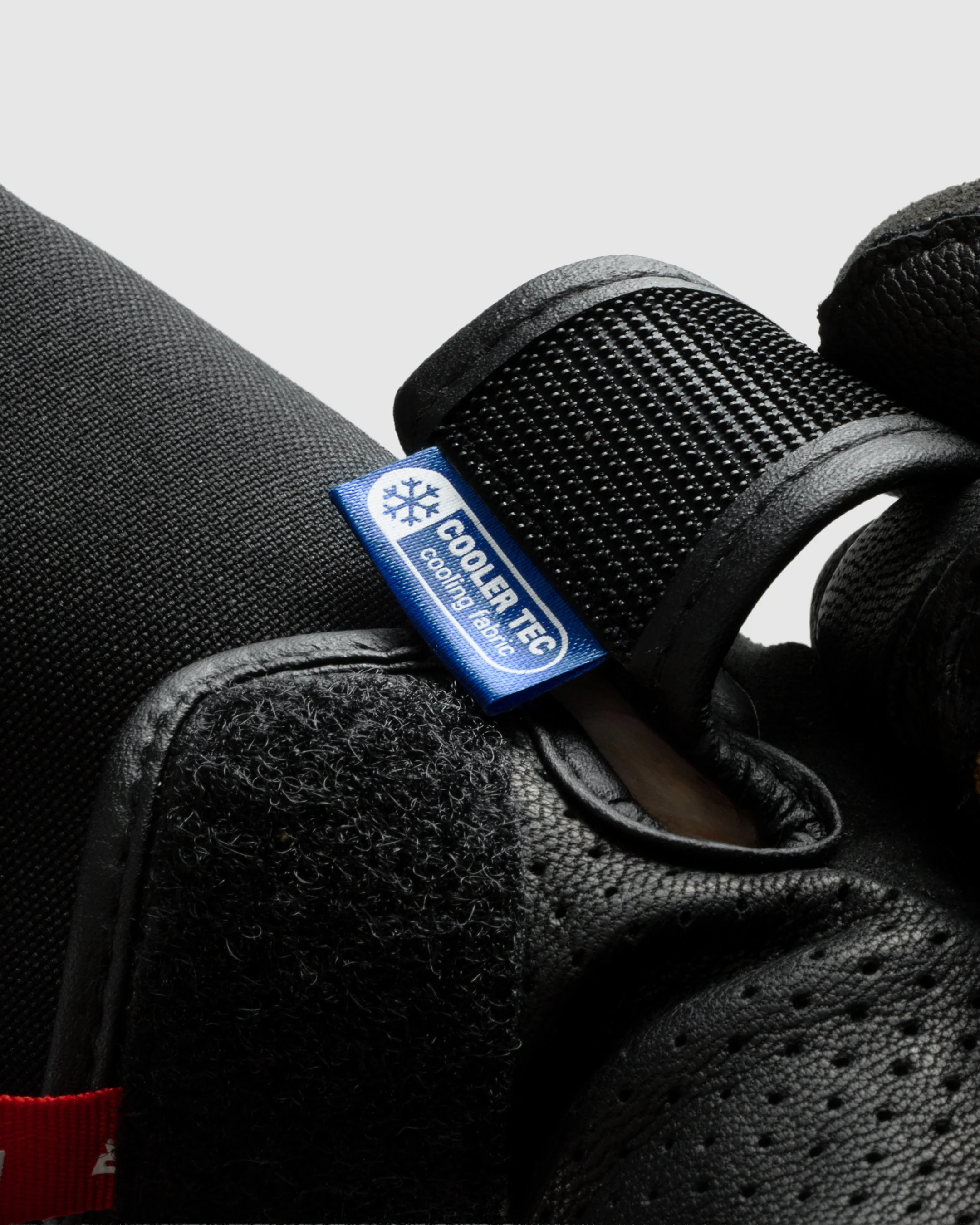 Defender Motorcycle Gloves Desert - Image 12