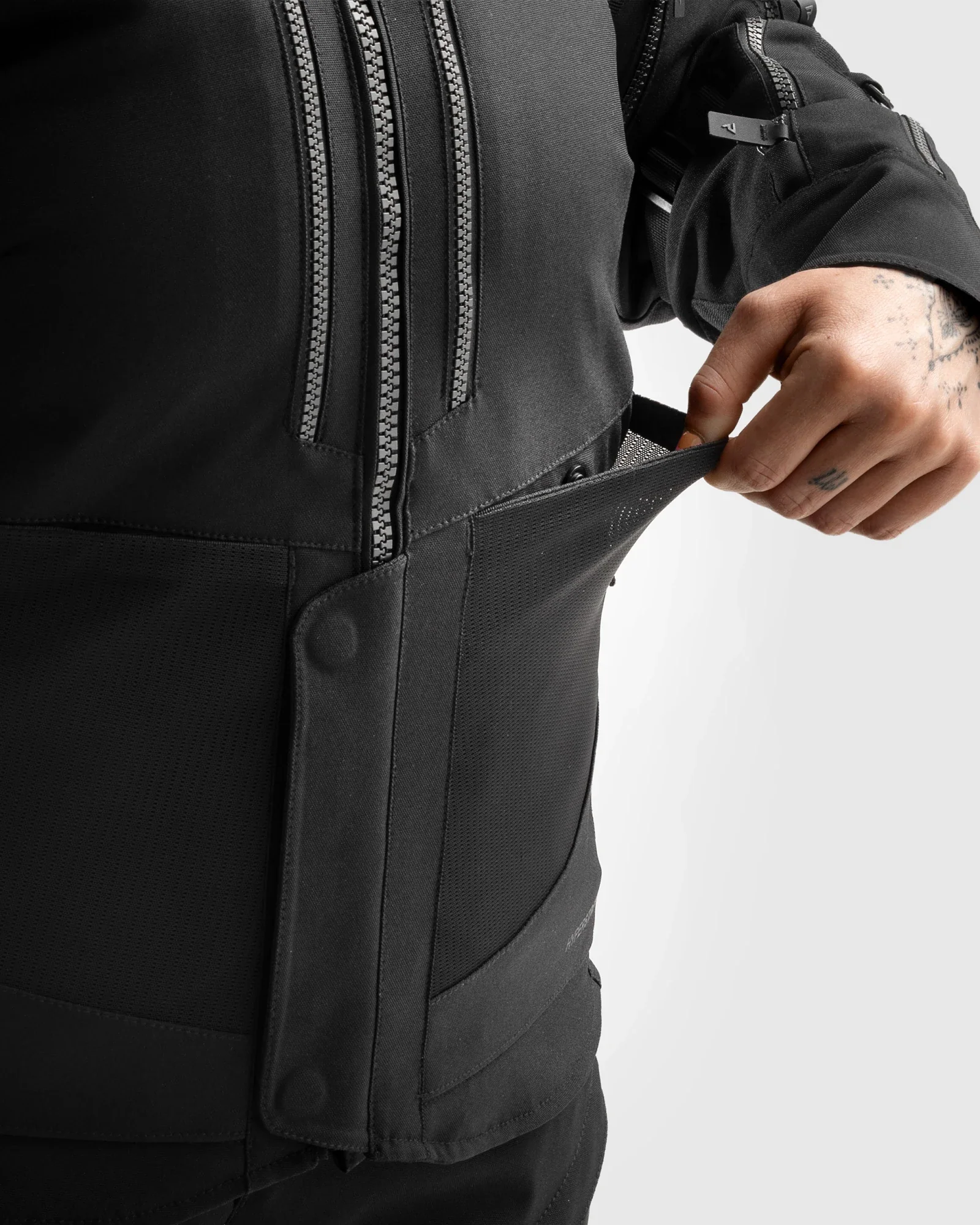 Hardy 3.0 Women's Motorcycle Jacket Black - Image 11