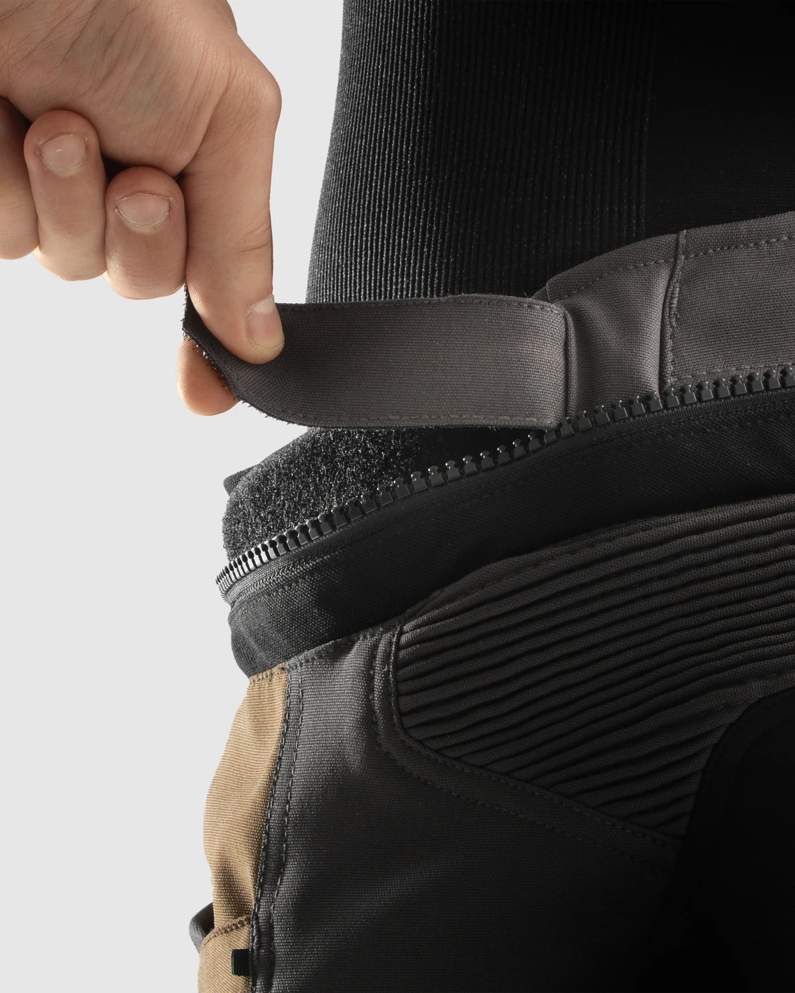 Hardy 3.0 Motorcycle Pants Desert - Image 8