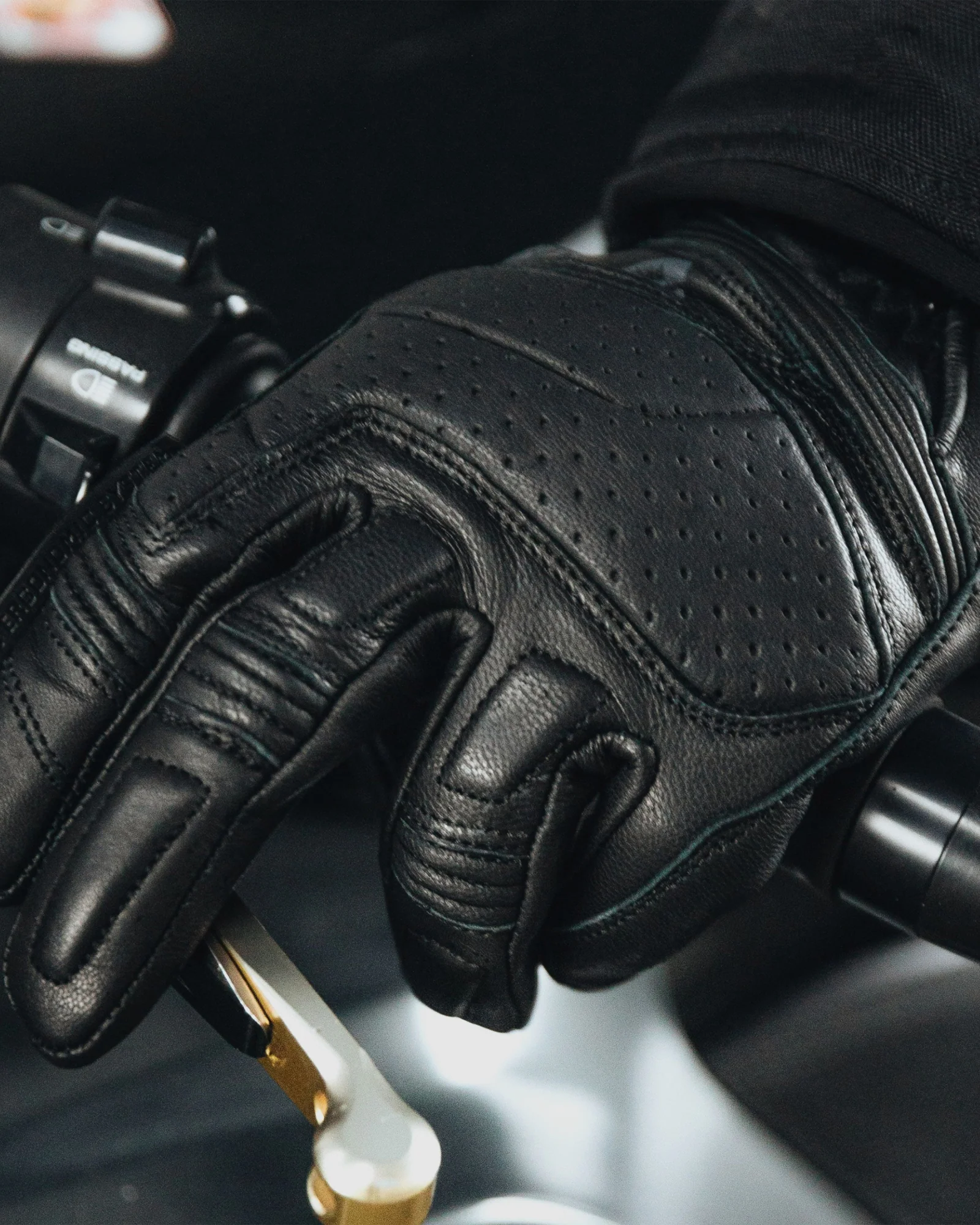 Hike II Motorcycle Gloves Black - Image 7
