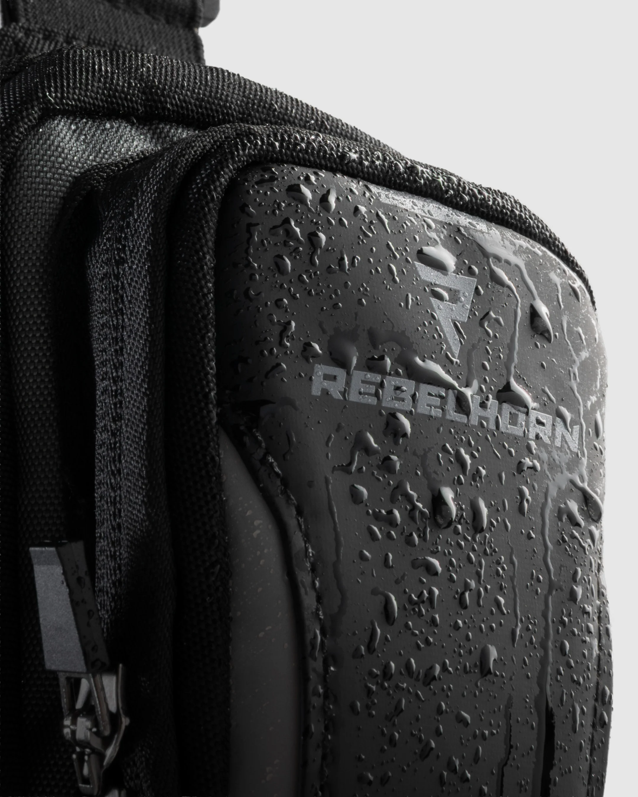 Hip II Leg Bag Black - Image 3