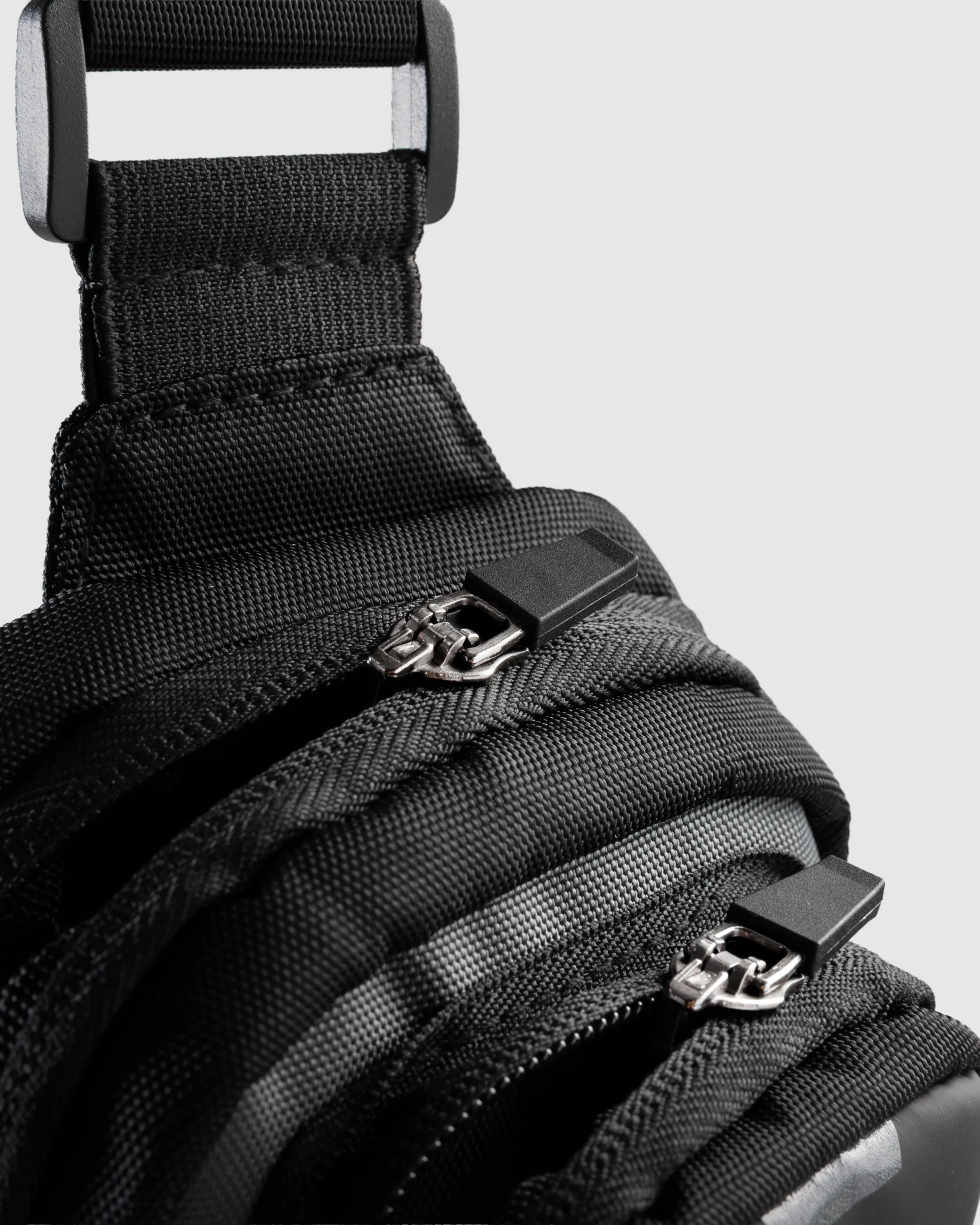 Hip II Leg Bag Black - Image 5
