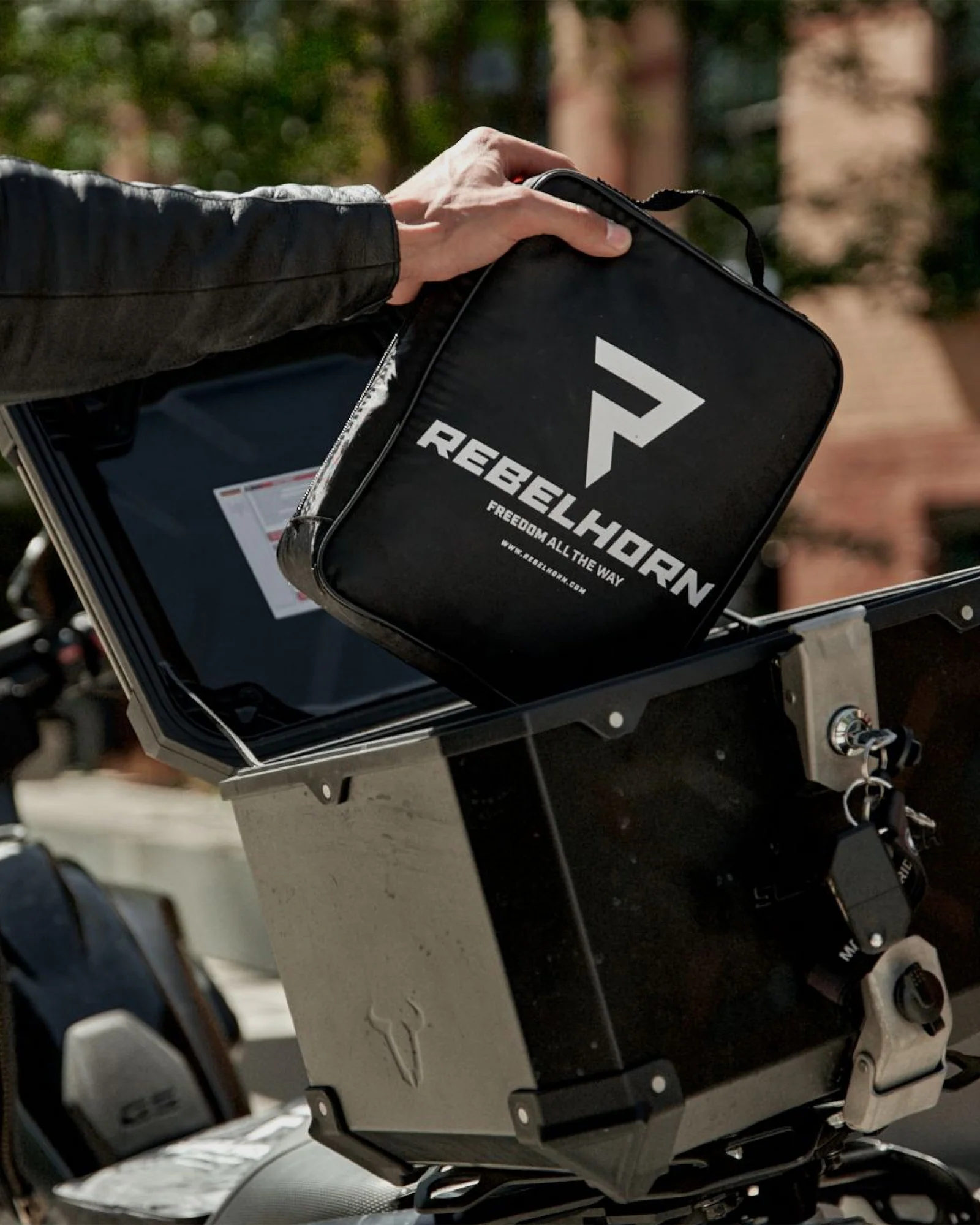 Motorcycle Cover II With Top Case - Image 3
