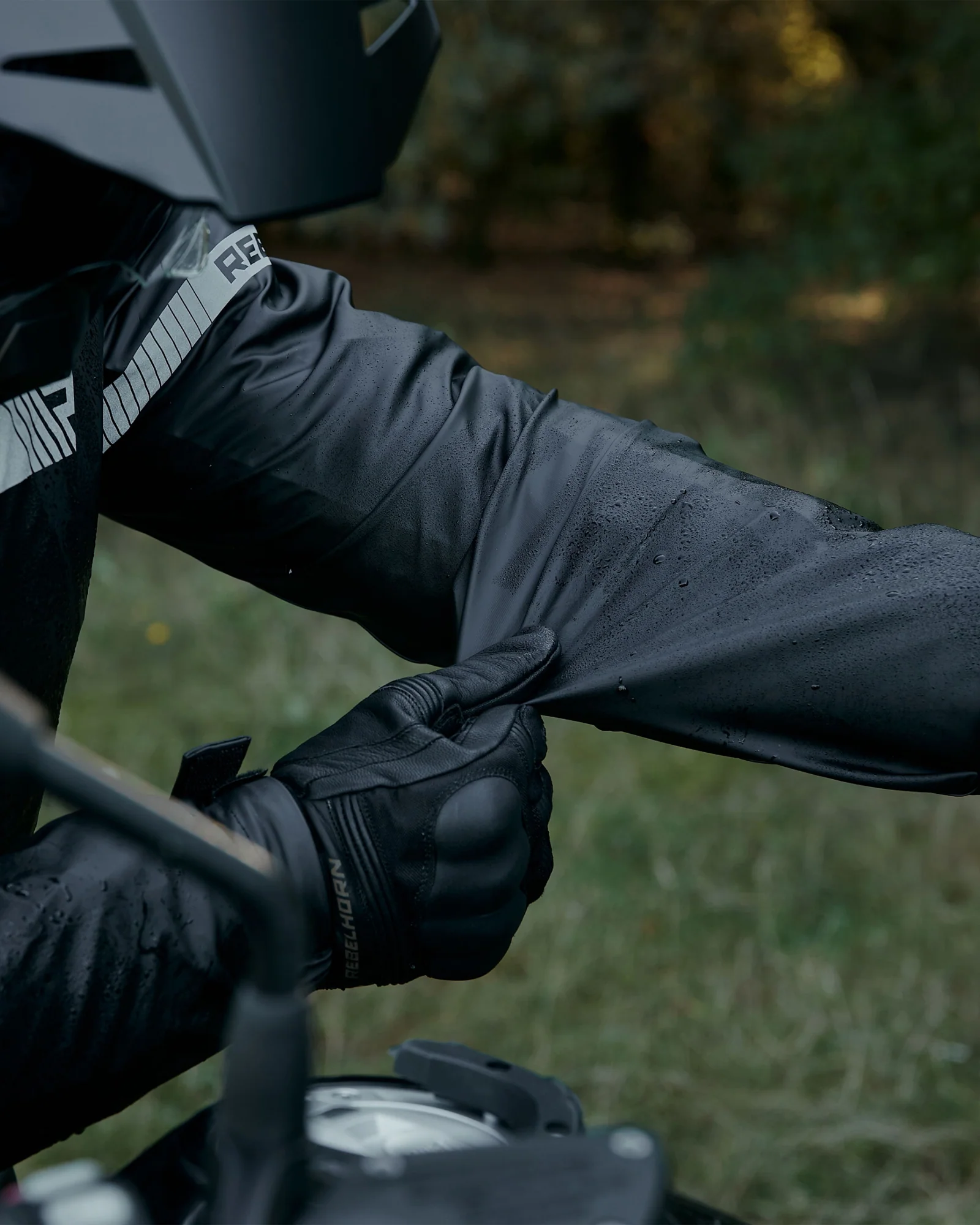 Ocean Rain Jacket Black - Image 5