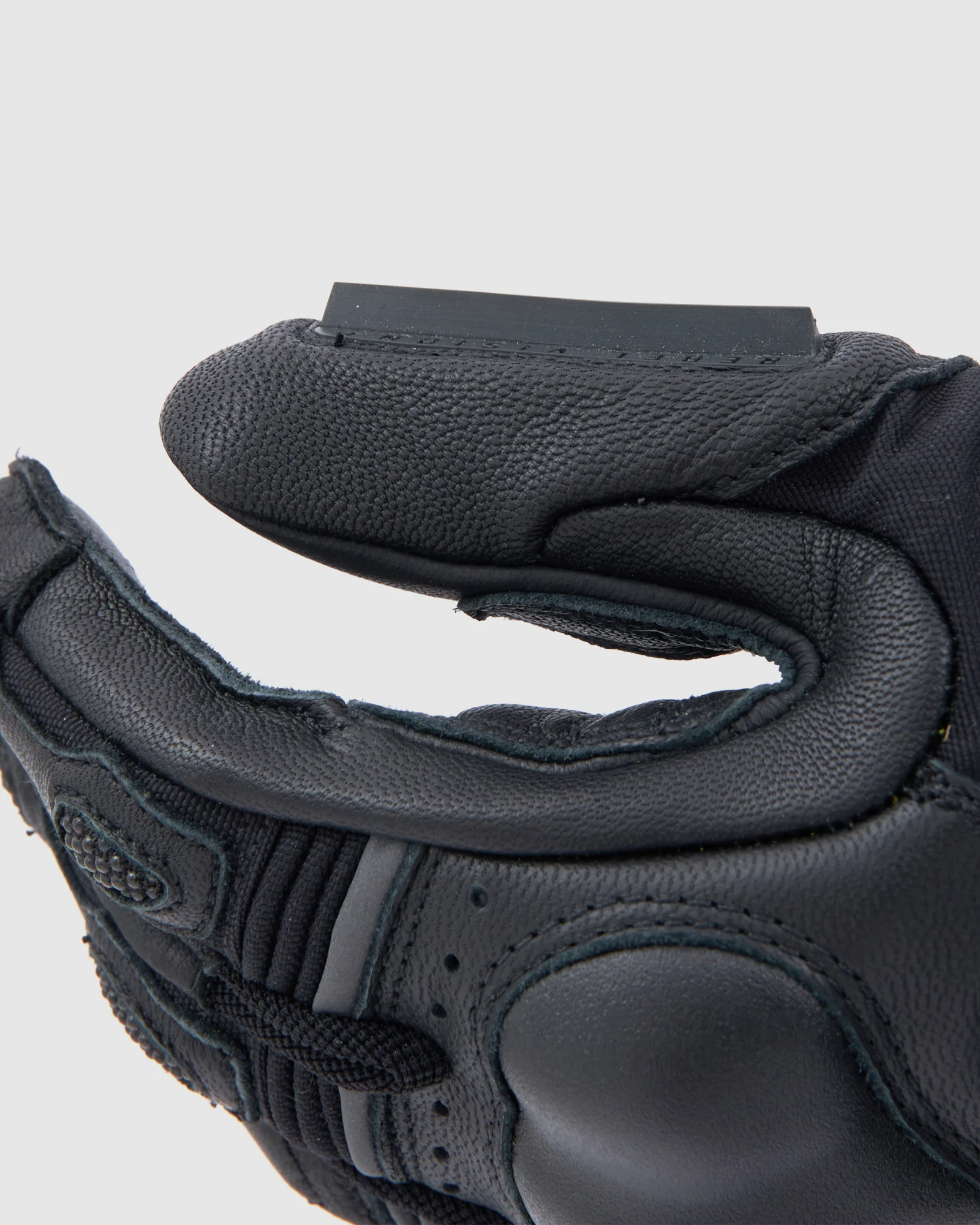 Range Motorcycle Gloves Black - Image 6