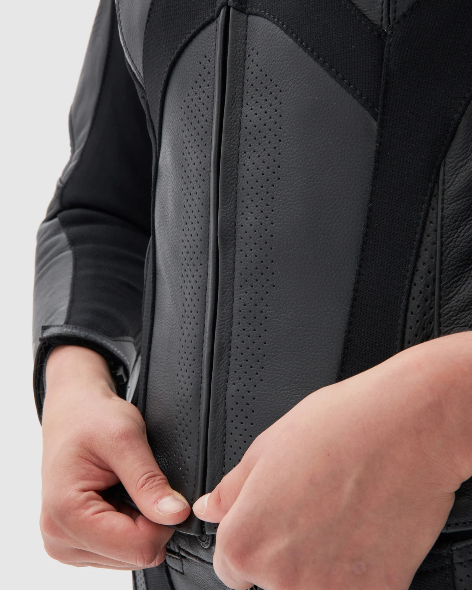 Rebel Women's Motorcycle Jacket Black - Image 6