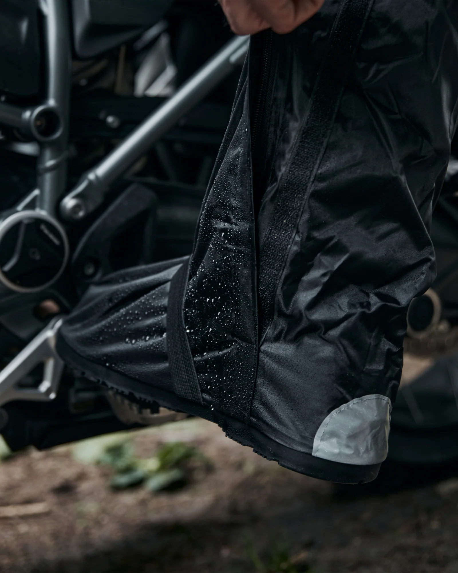 Thunder Boot Rain Cover Black - Image 5