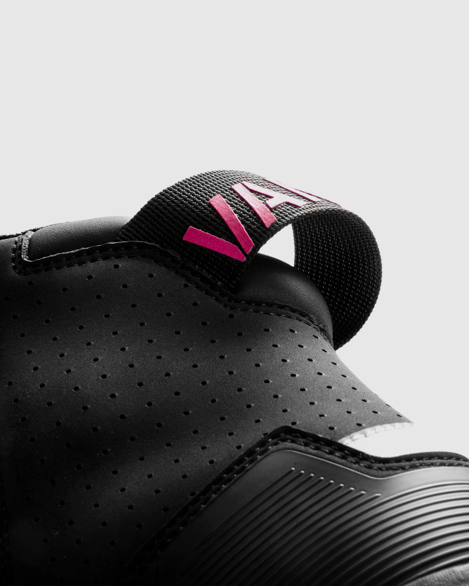 Vandal II Women's Motorcycle Boots Pink - Image 9