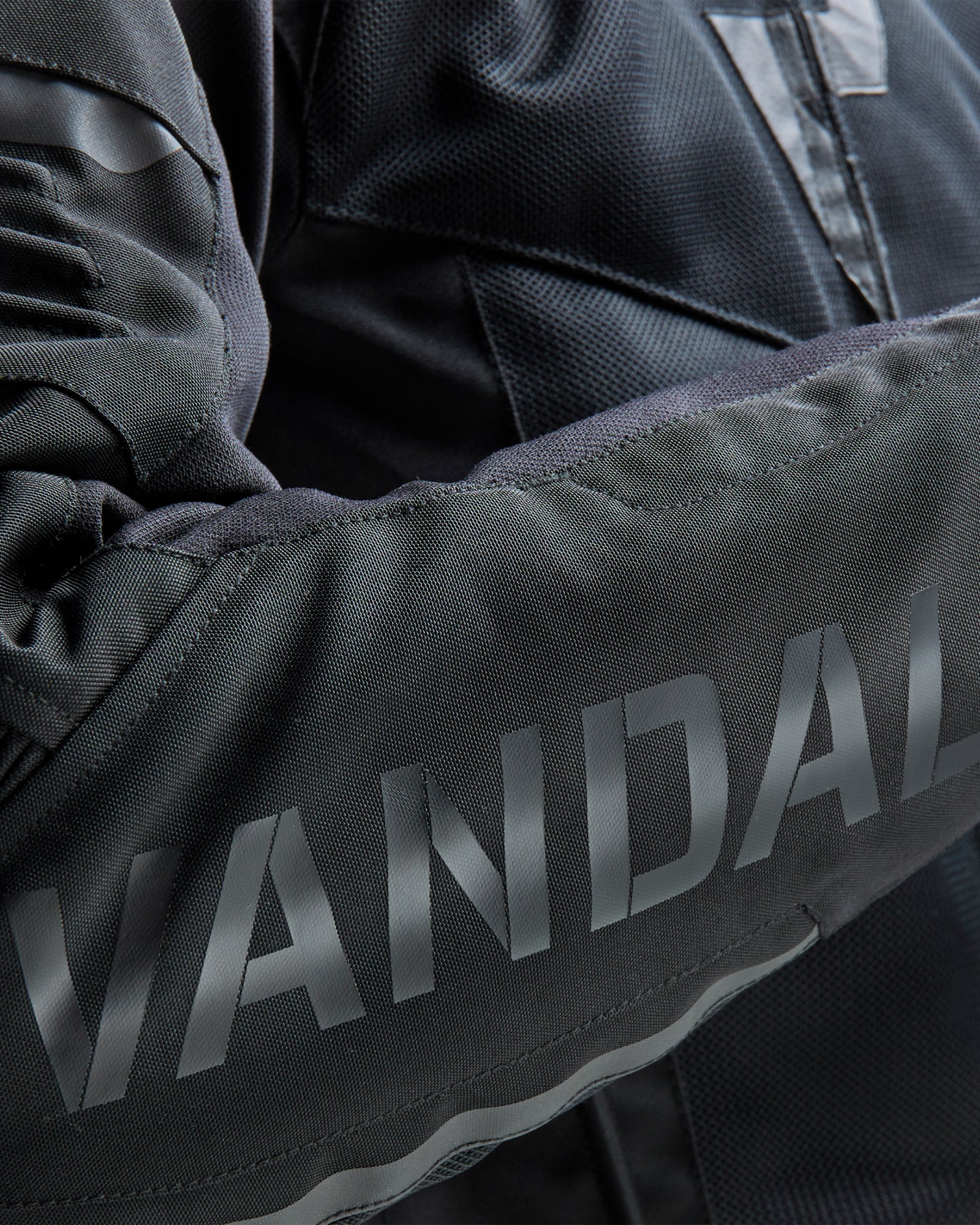Vandal Mesh Motorcycle Jacket Black - Image 10