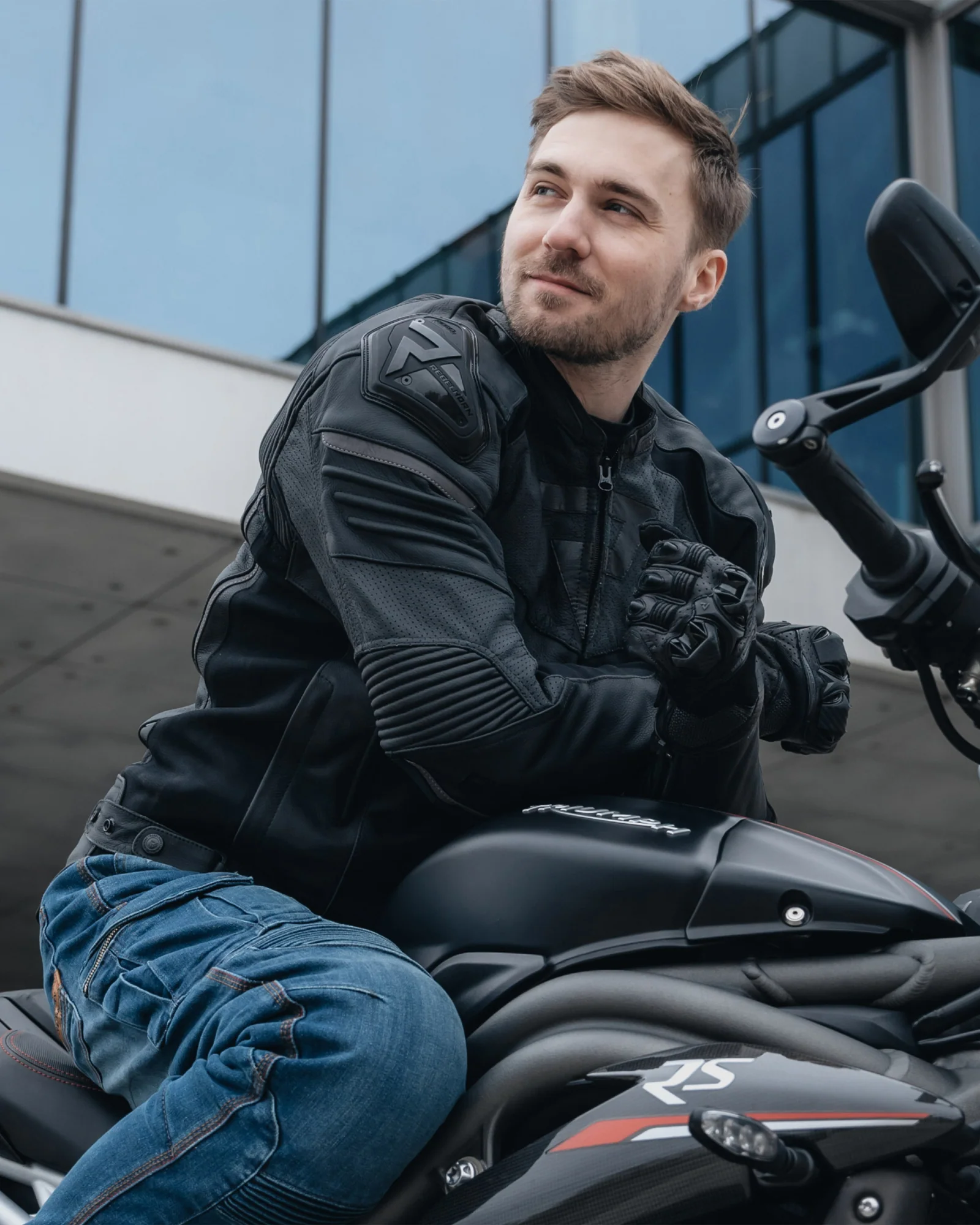 Vandal Motorcycle Leather Jacket Black - Image 12