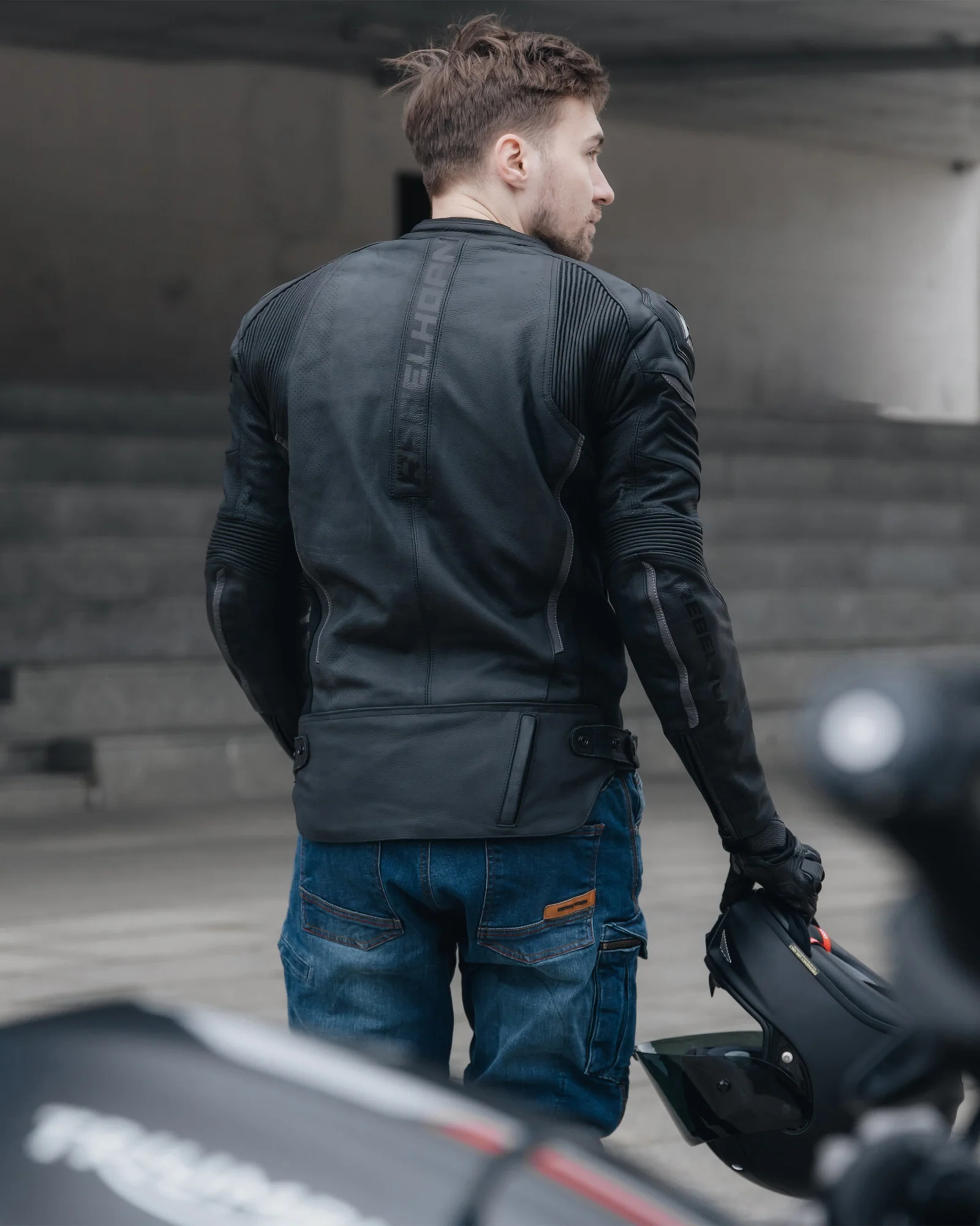 Vandal Motorcycle Leather Jacket Black - Image 6