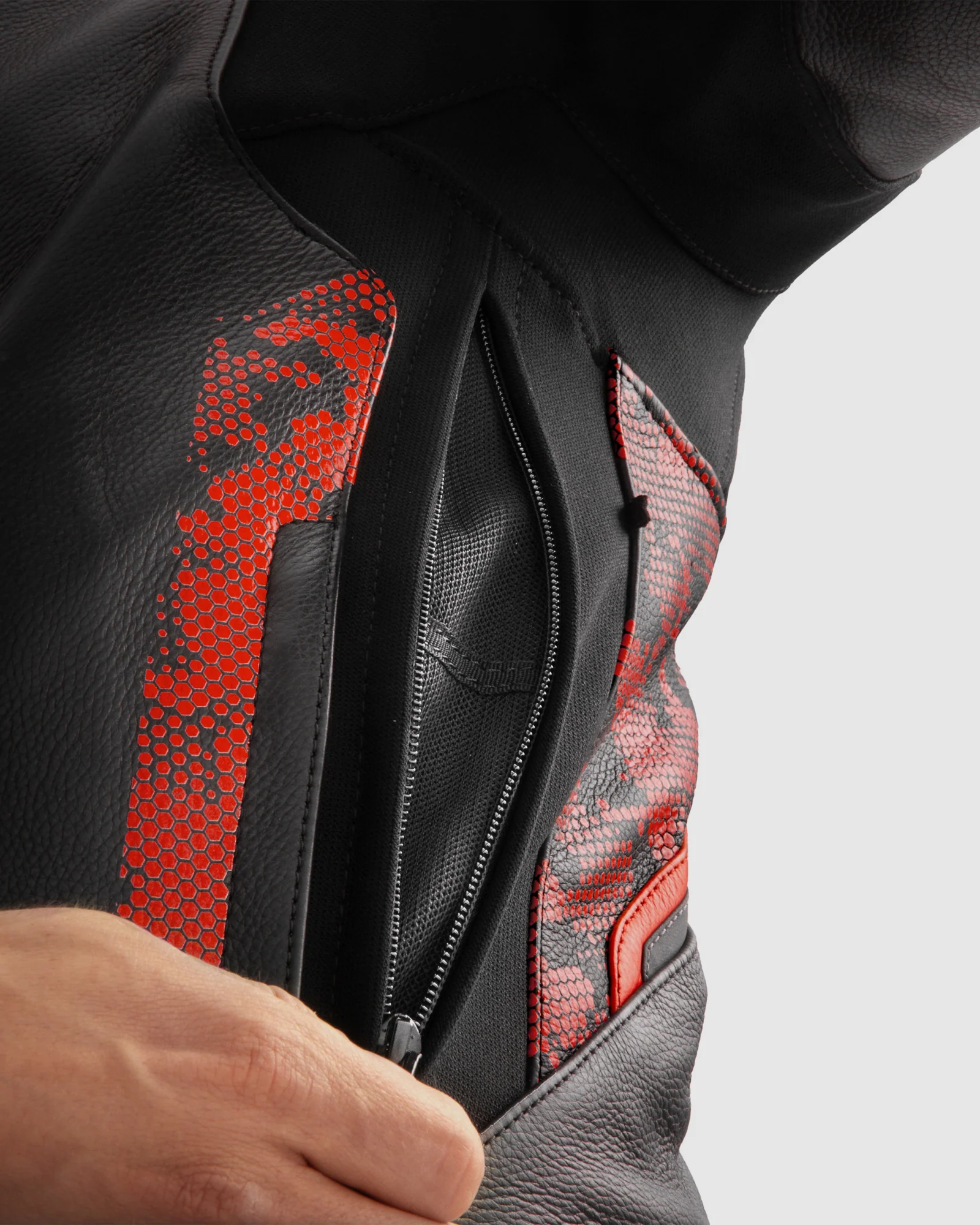 Veloce Leather Motorcycle Jacket Camo Red - Image 4